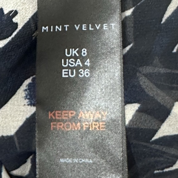 Mint Velvet Zebra Print Sheer Blouse With Zipper Black Cream Blue Women's Size 4 - Picture 7 of 9